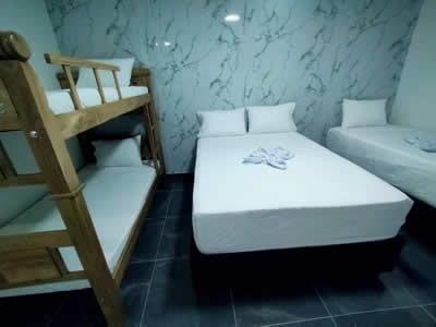 habitacion familiar hotel mall plaza